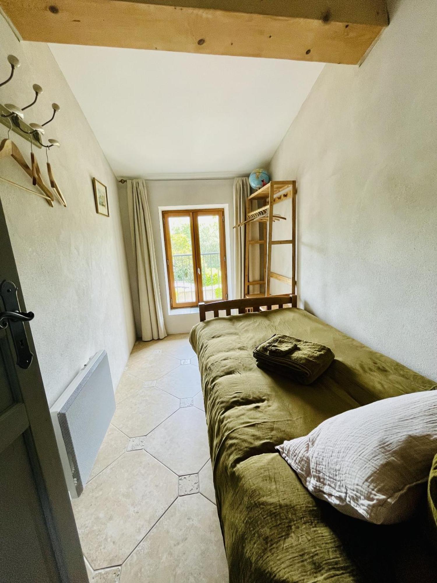 Le Domaine De La Tuilerie - Gite De Charme En Bord De Riviere Avec Piscine Servies-en-Val Habitación foto